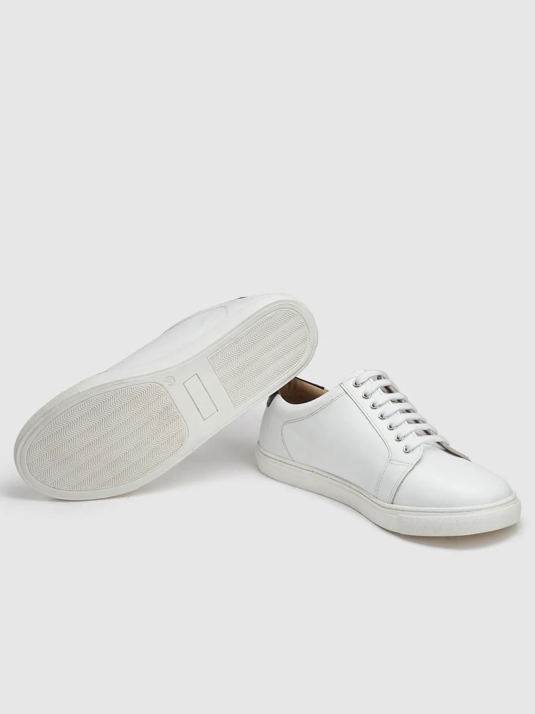 Comfort Insole Leather Basics Sneakers