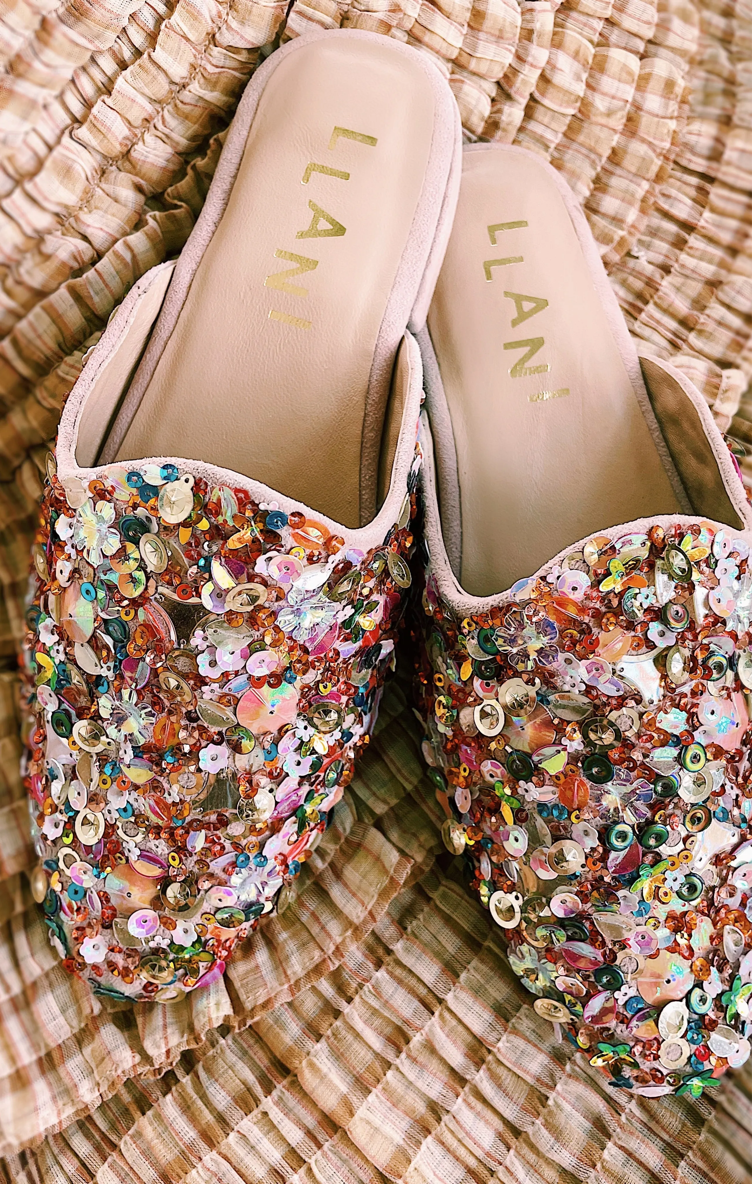 Confetti Slides Peach by Llani