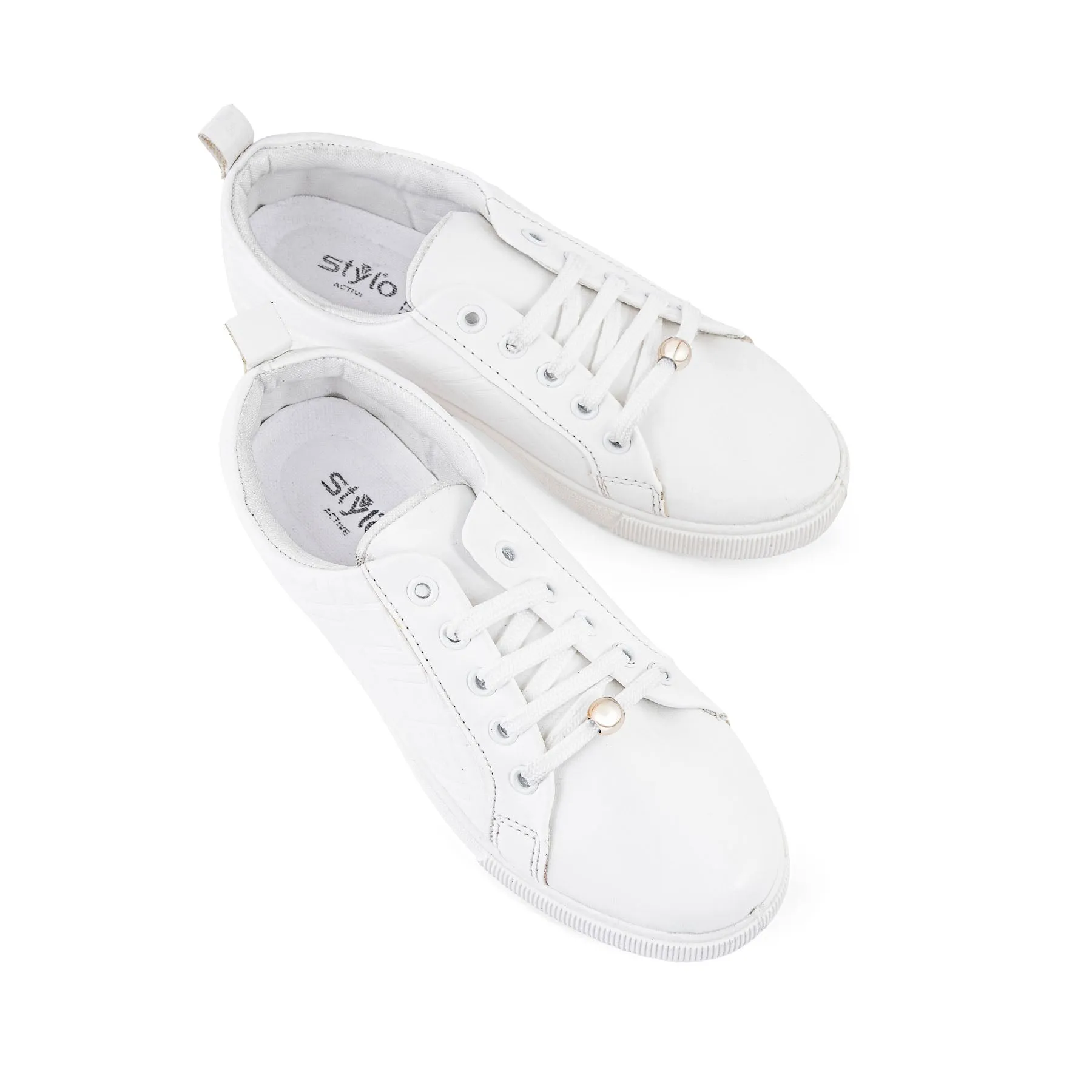 White Casual Sneaker AT7332