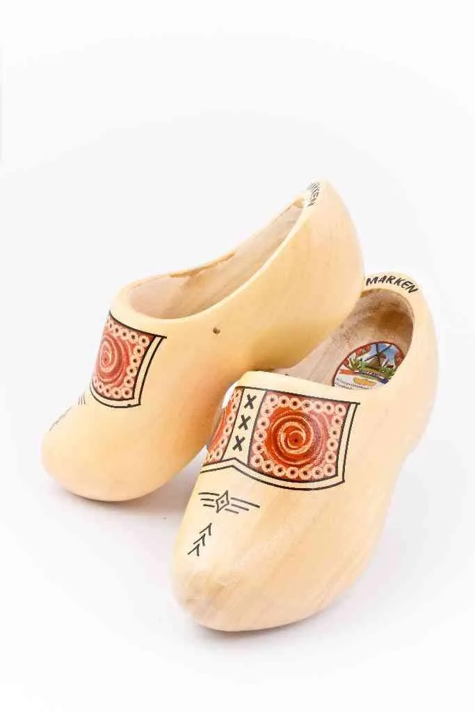 Wooden Shoes Traditional Design